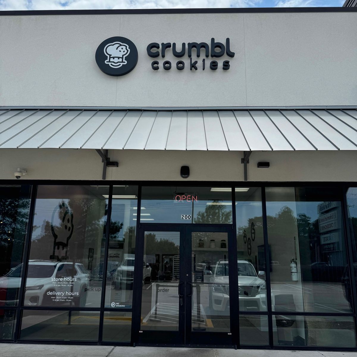 Crumbl - Conroe