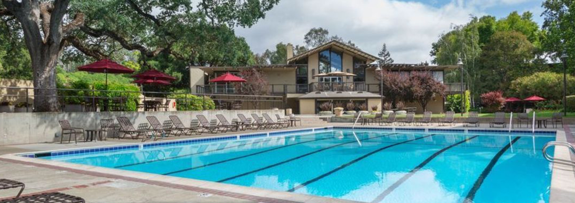 Oak Creek Apartments